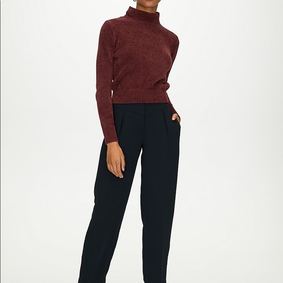 ✨ HOST PICK Aritzia sweater ✨ - Picture 4 of 8
